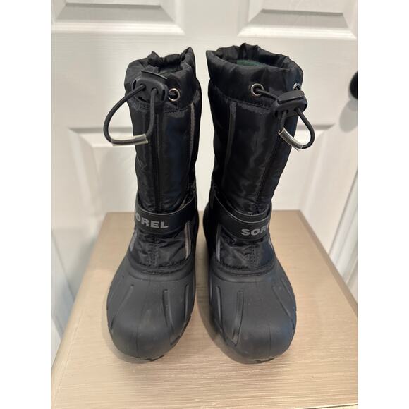 Sorel Kids' Flurry Waterproof Winter Boot Youth Size 2 - Picture 3 of 8